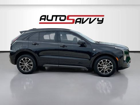 Used 2025 Cadillac XT4 Sport w/ Cold Weather Package FWD image 8