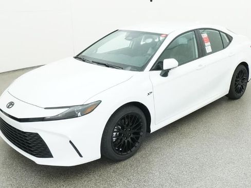 New 2026 Toyota Camry LE FWD image 1