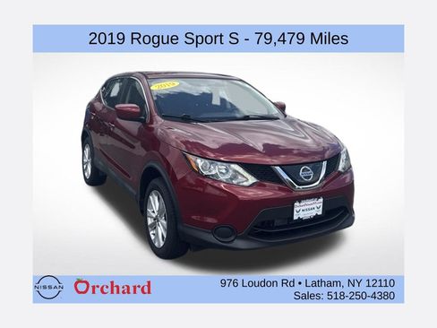 Used 2019 Nissan Rogue Sport S w/ Appearance Package AWD/4WD image 1