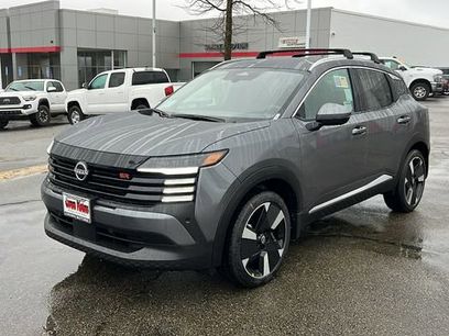 New 2025 Nissan Kicks SR w/ Illumination Package