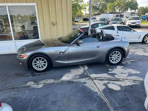 Used 2003 BMW Z4 2.5i RWD image 5