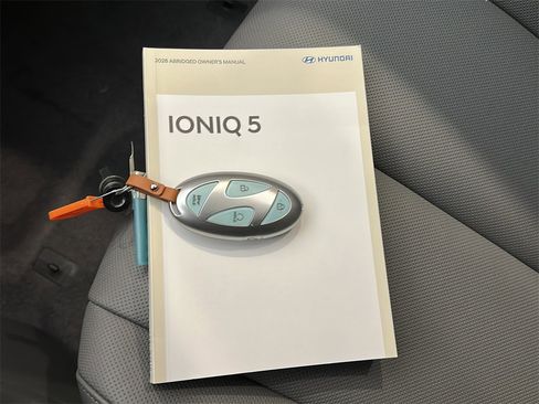 New 2026 Hyundai Ioniq 5 SEL image 29