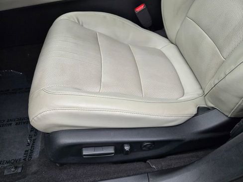 Used 2018 Honda Accord Touring image 14