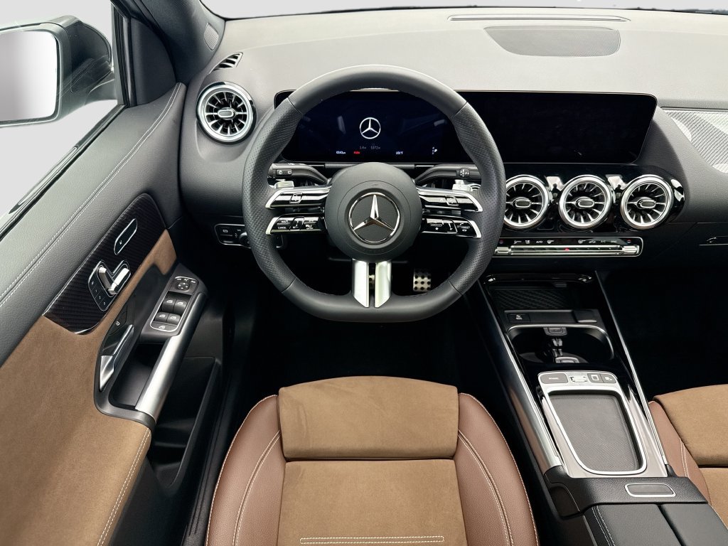 Certified 2025 Mercedes-Benz GLA 250 image 10