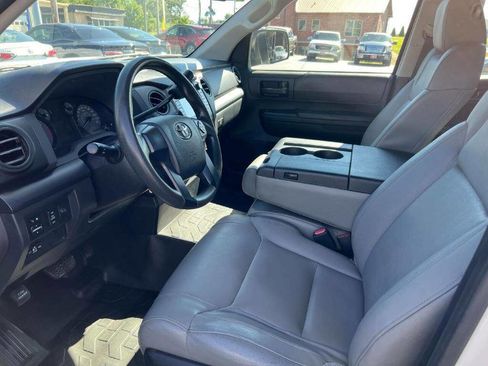 Used 2017 Toyota Tundra SR5 image 11