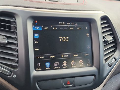 Used 2015 Jeep Cherokee Trailhawk w/ Trailer Tow Group image 26