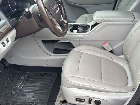 Certified 2020 GMC Acadia SLT FWD image 15