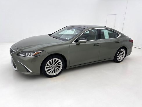 Used 2019 Lexus ES 350 w/ Accessory Package FWD image 5