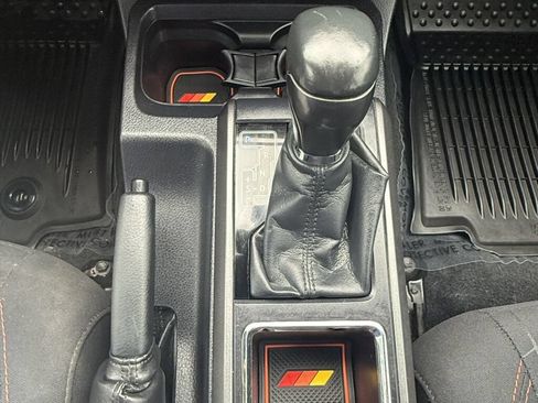 Used 2017 Toyota Tacoma TRD Sport w/ Tow Package (A/T) AWD/4WD image 35