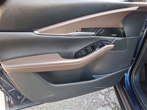 Certified 2025 MAZDA CX-30 AWD 2.5 S w/ Premium Package image 12