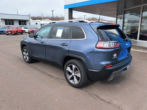 Used 2019 Jeep Cherokee Limited w/ Trailer Tow Group AWD/4WD image 6
