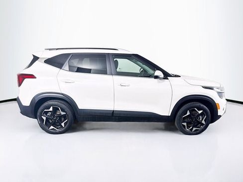 Certified 2024 Kia Seltos EX AWD/4WD image 4