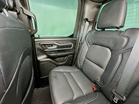 Used 2022 RAM 1500 Big Horn w/ Night Edition AWD/4WD image 12
