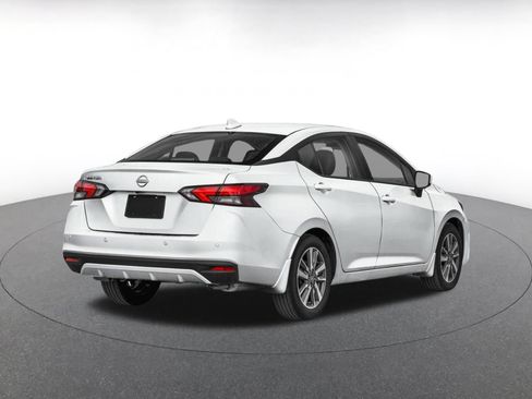 Used 2025 Nissan Versa SV FWD image 2