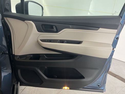 Used 2025 Honda Odyssey EX-L image 30
