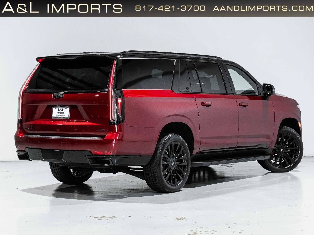 Used 2024 Cadillac Escalade ESV Premium Luxury AWD/4WD image 40