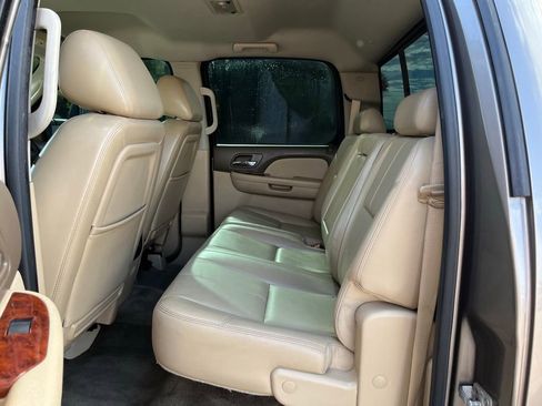 Used 2014 GMC Sierra 2500 SLT w/ SLT Convenience Package image 22