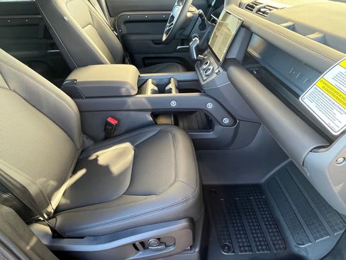 New 2026 Land Rover Defender 110 S image 23
