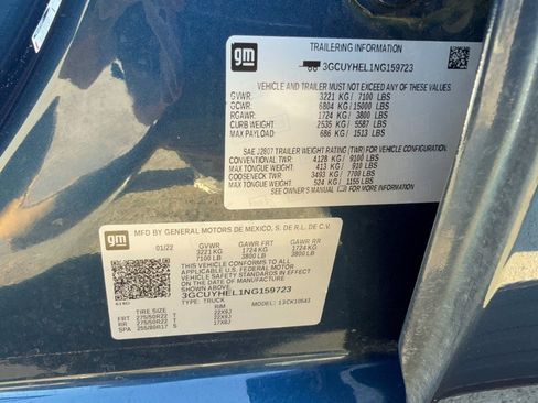 Used 2022 Chevrolet Silverado 1500 High Country w/ Technology Package AWD/4WD image 32