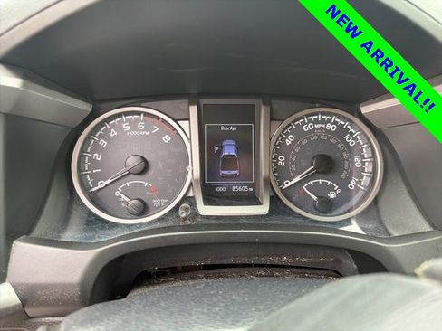 Used 2019 Toyota Tacoma SR5 image 9