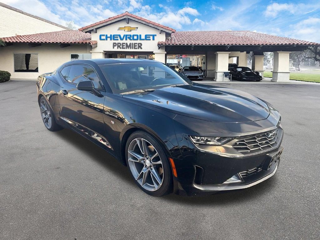 Used 2020 Chevrolet Camaro LT w/ RS Package RWD image 2