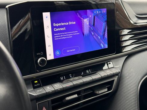 Certified 2025 Toyota Camry SE image 31