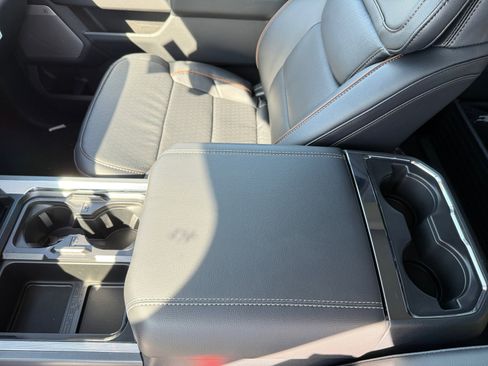 New 2025 Ford F250 Lariat w/ Lariat Ultimate Package image 14