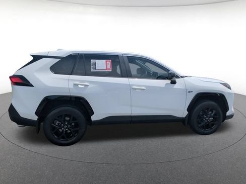 Used 2025 Toyota RAV4 LE FWD image 7