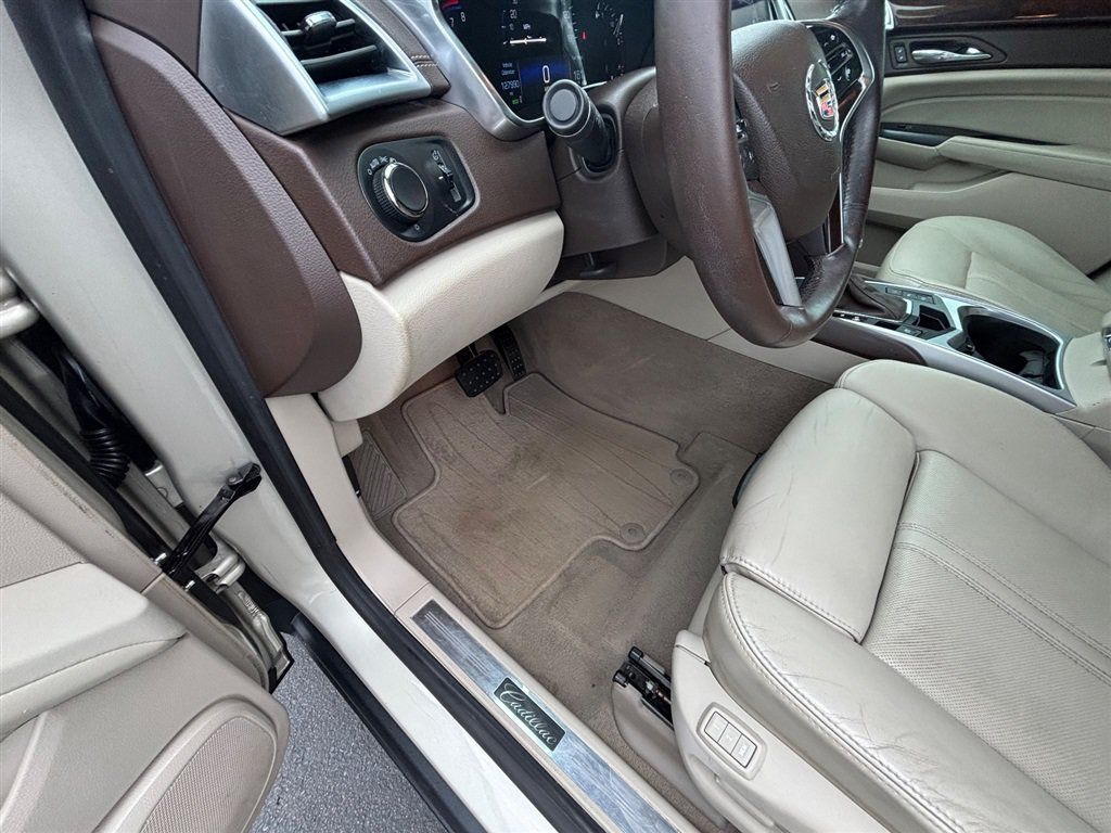 Used 2015 Cadillac SRX Luxury w/ Driver Awareness Package FWD image 15