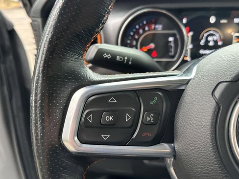 Used 2021 Jeep Gladiator Mojave AWD/4WD image 19