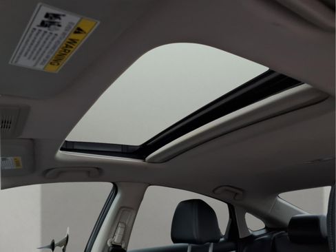 Used 2017 Honda Civic Touring image 10