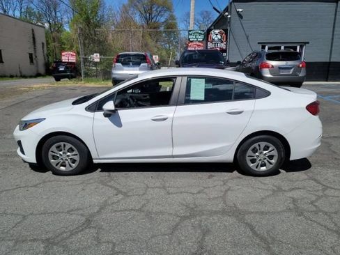 Used 2019 Chevrolet Cruze LS FWD image 8
