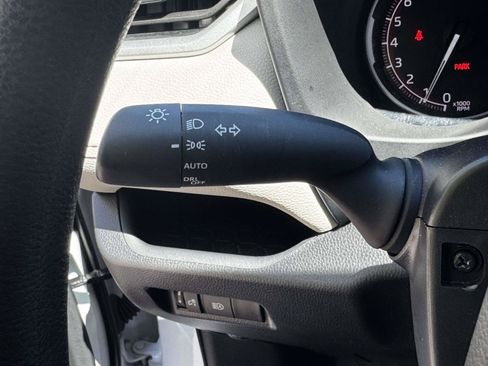 Used 2025 Toyota RAV4 XLE AWD/4WD image 22