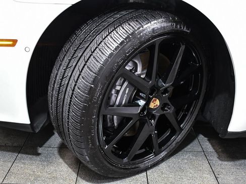 Used 2025 Porsche Panamera 4 E-Hybrid AWD/4WD image 6