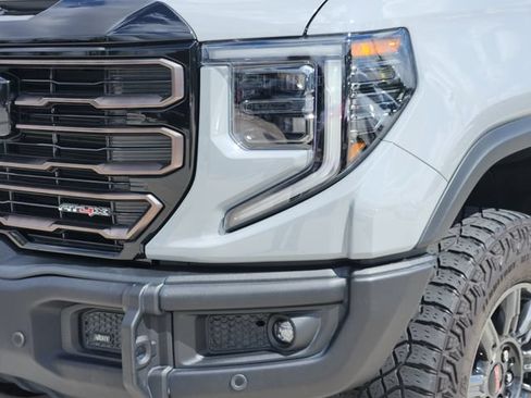 Used 2024 GMC Sierra 1500 AT4X AWD/4WD image 5