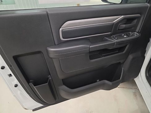 Used 2024 RAM 2500 Tradesman AWD/4WD image 11
