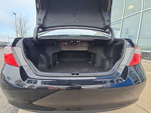 Used 2017 Toyota Camry LE image 24