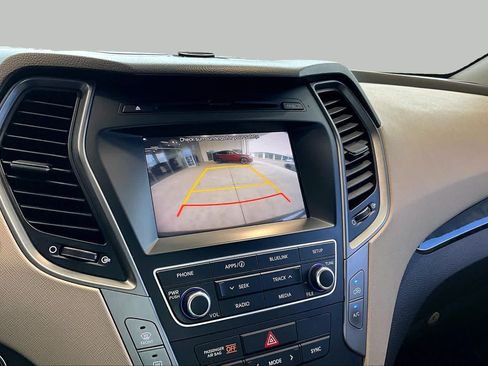 Used 2017 Hyundai Santa Fe Sport FWD image 28