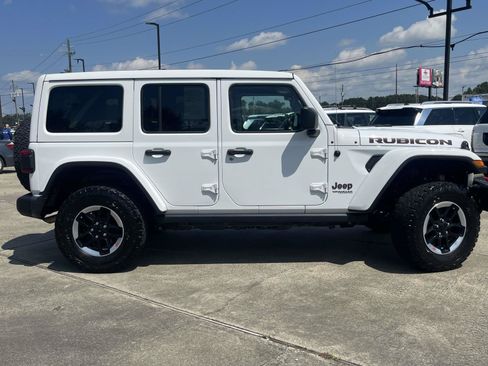 Used 2019 Jeep Wrangler Unlimited Rubicon AWD/4WD image 2