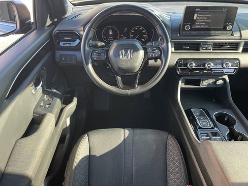 Certified 2023 Honda Pilot Sport image 2