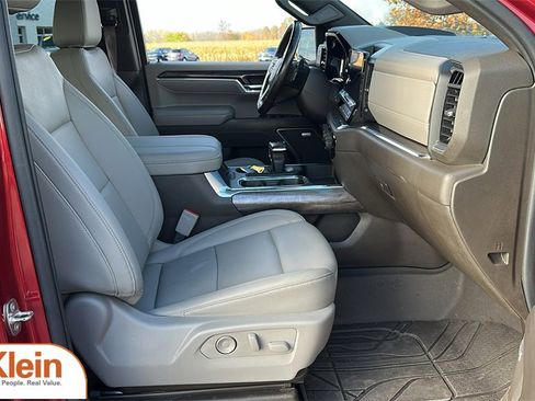 Used 2023 Chevrolet Silverado 1500 LTZ w/ Technology Package image 31