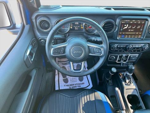 Certified 2022 Jeep Wrangler Unlimited Sahara AWD/4WD image 23