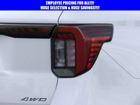 New 2026 Ford Explorer Platinum w/ LUX Leather Package AWD/4WD image 21