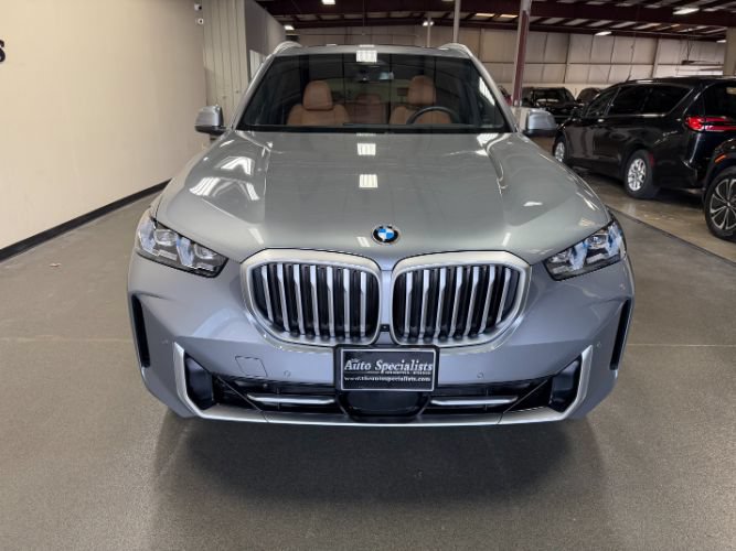 Used 2026 BMW X5 xDrive40i w/ Premium Package AWD/4WD image 8