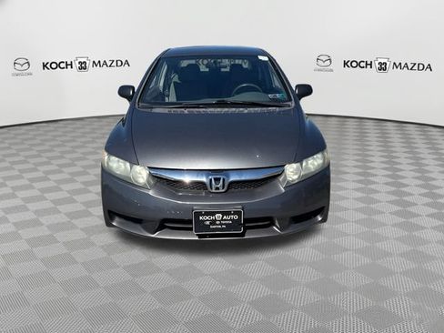 Used 2011 Honda Civic DX-VP image 2