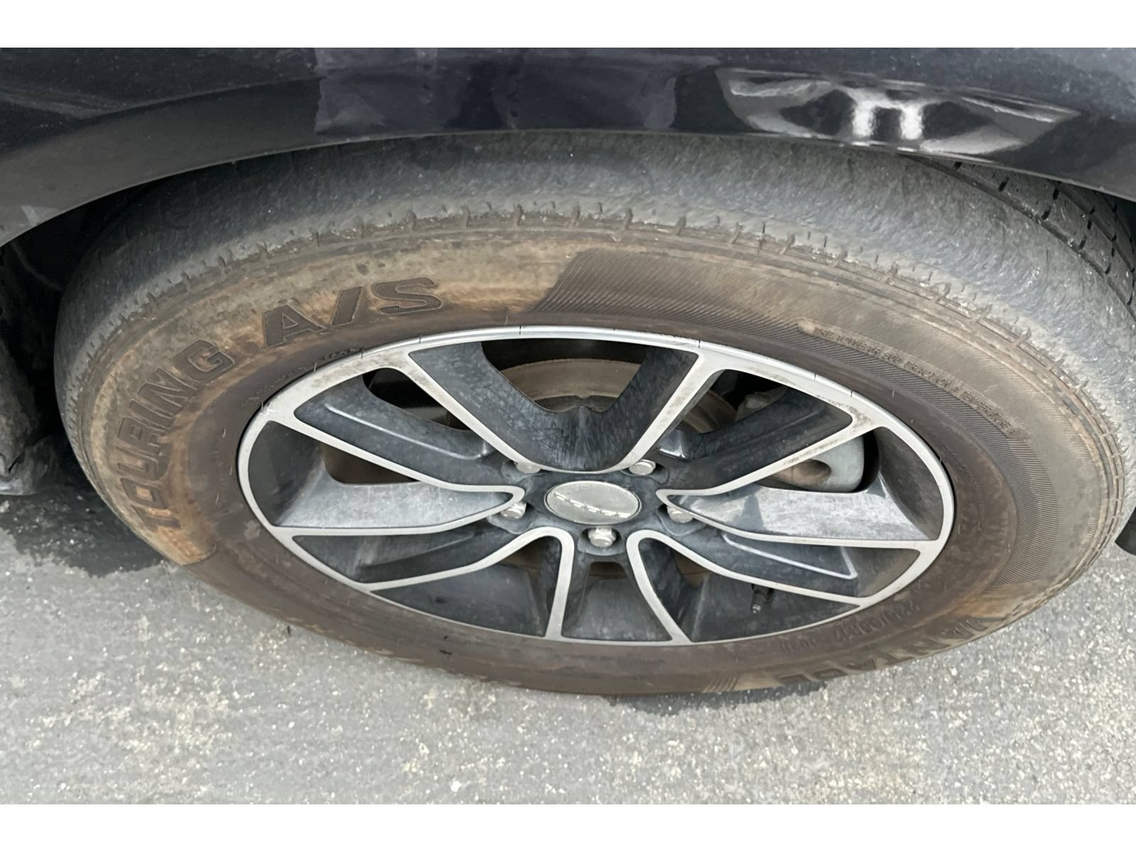 Used 2019 Dodge Grand Caravan GT FWD image 4