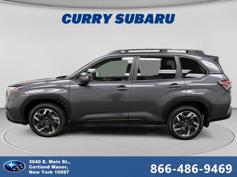 Used 2025 Subaru Forester Premium AWD/4WD image 2