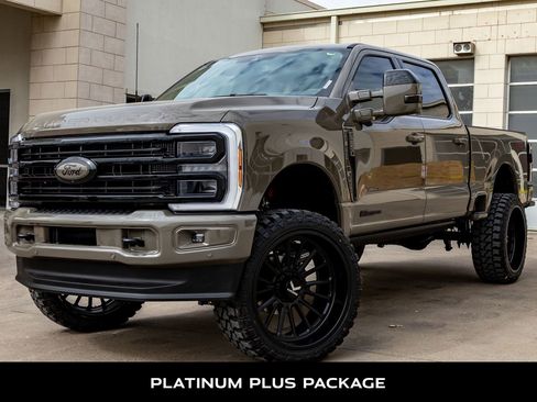 Used 2026 Ford F250 Platinum w/ Platinum Plus Package image 5