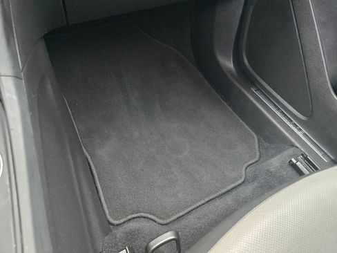 Certified 2021 Chevrolet Equinox Premier w/ LPO, Cargo Package FWD image 31