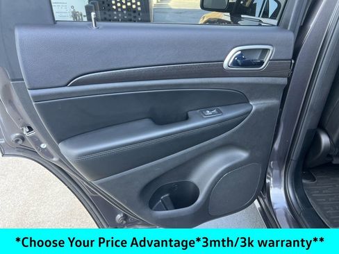 Certified 2017 Jeep Grand Cherokee Altitude image 29